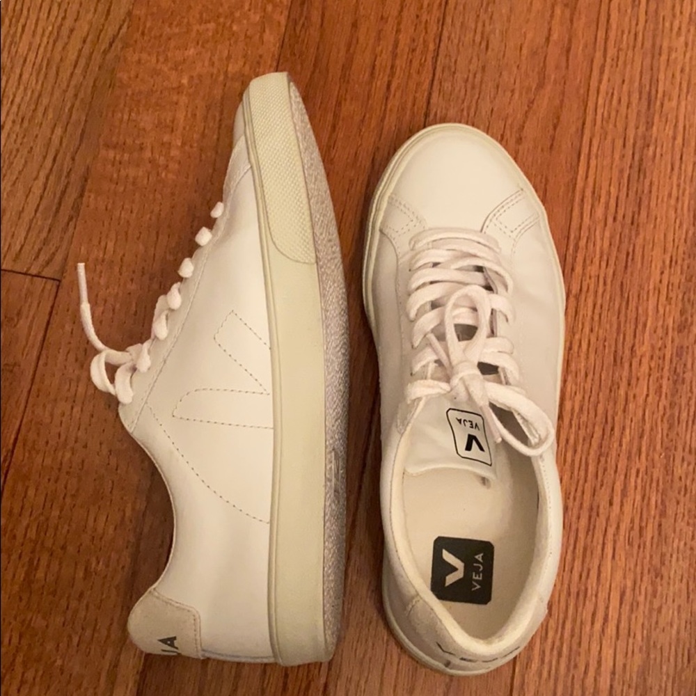 White Vejas